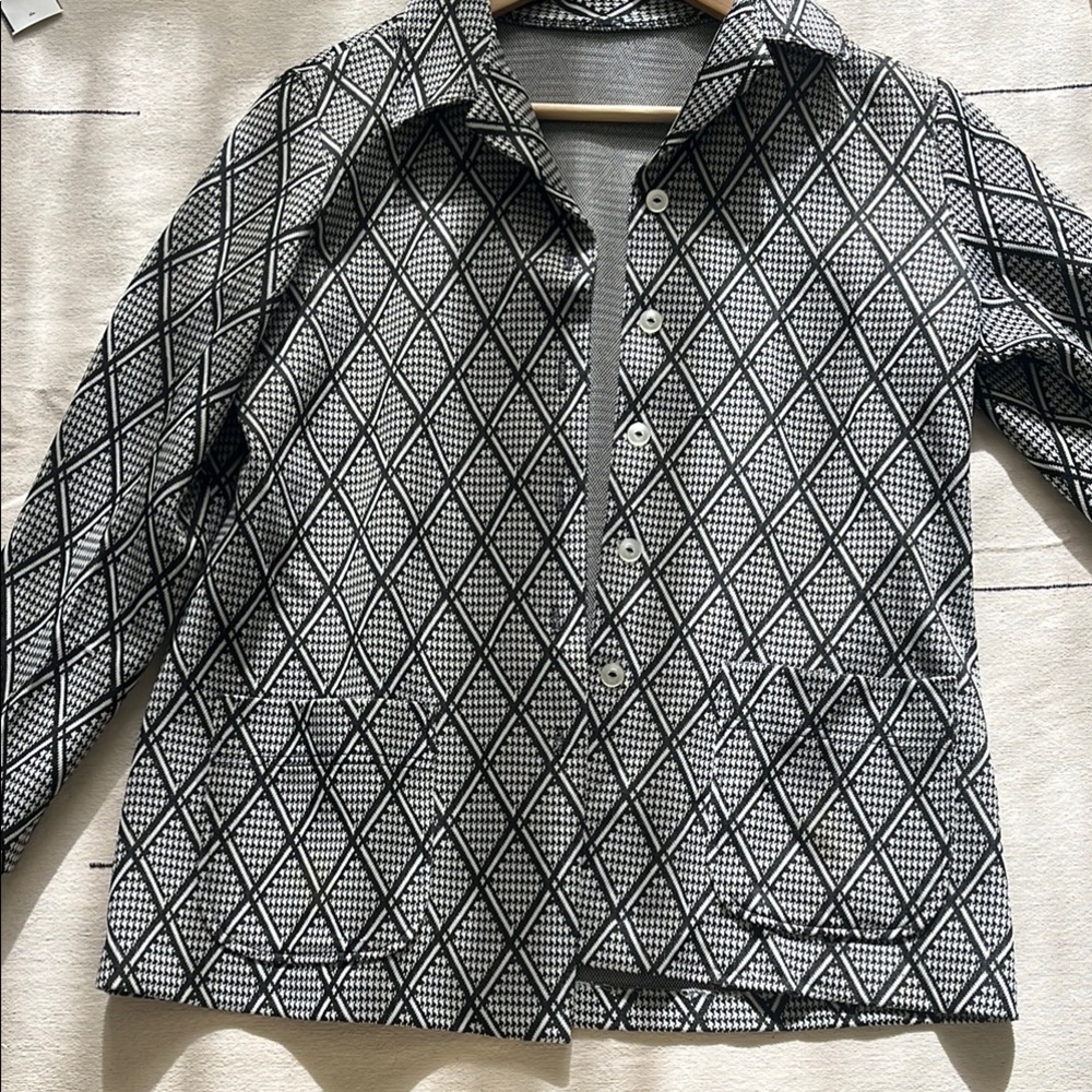 Black and White Diamond Pattern Button-Up Jacket